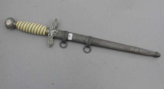 WK II / "DRITTES REICH": OFFIZIERSDOLCH DER LUFTWAFFE / dagger, Hersteller F. W. Höller Solingen.