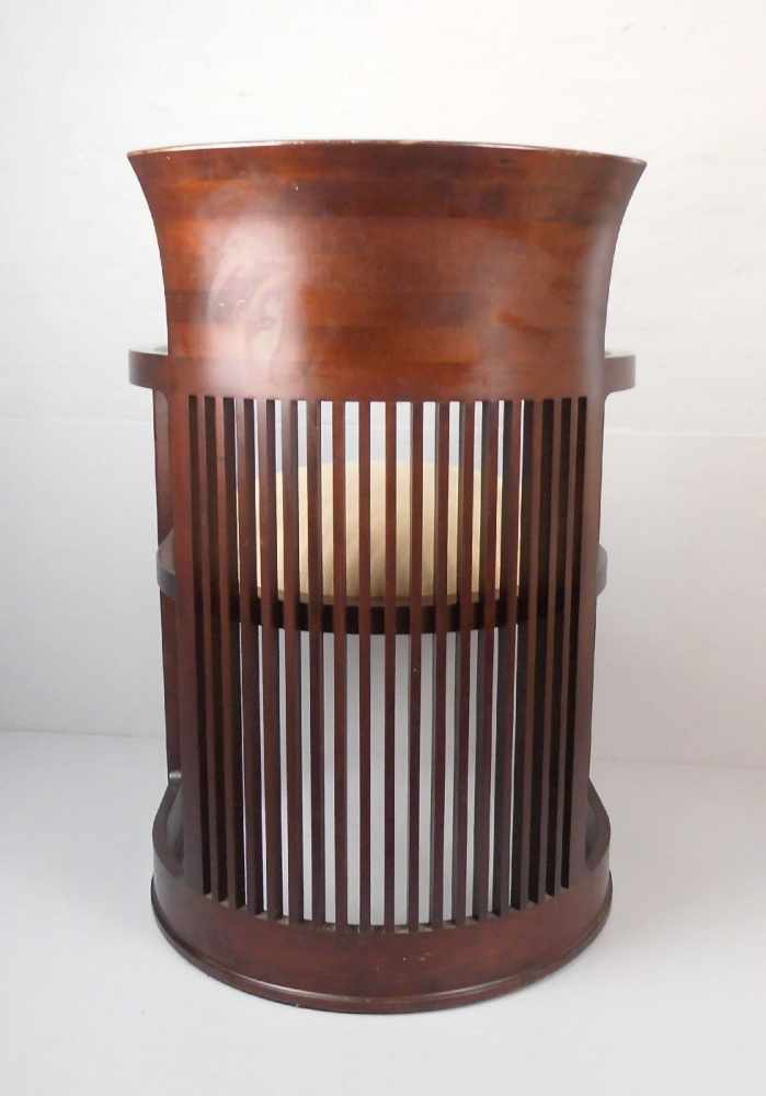 FRANK LLOYD WRIGHT (Richland Center, Wisconsin 1867-1959 Phoenix, Arizona), 6 Barrel Chairs / - Image 5 of 8