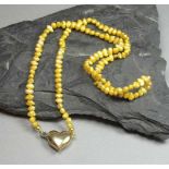 SÜSSWASSER - PERLENKETTE, goldfarbene Perlen mit Herzverschluss aus vergoldetem 925