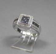 RING MIT BRILLANTBESATZ, 925er Sterlingsilber (3,9 g). Teilprofilierte Ringschiene mit