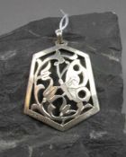 JUGENDSTIL SILBER-ANHÄNGER MIT FLORALDEKOR / art nouveau silver pendant, 830er Silber (5,5 g).