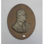 RELIEF: "Porträt Hermann Göring", Eisenguss, silberfarben patiniert. Brustbildnis nach links,