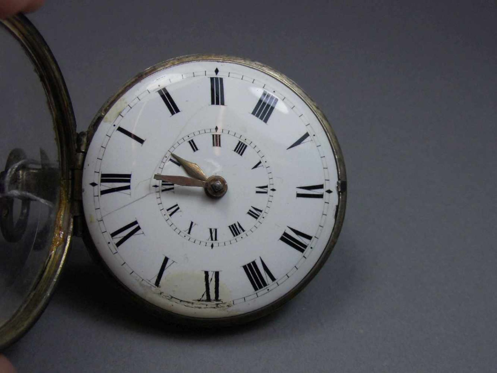 SPINDELTASCHENUHR / pocket watch, England / London / 1827 , Schlüsselaufzug. Gehäuse aus - Image 4 of 9