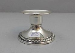 SILBERNER TISCHLEUCHTER / candle stand, 835er Silber (beschwerter Fuss), gepunzt mit Halbmond,