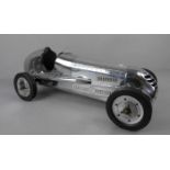 MODELL - AUTO: Mercedes Silberpfeil W 25 von 1934 / Grand Prix Model Car, unter dem Stand gemarkt "