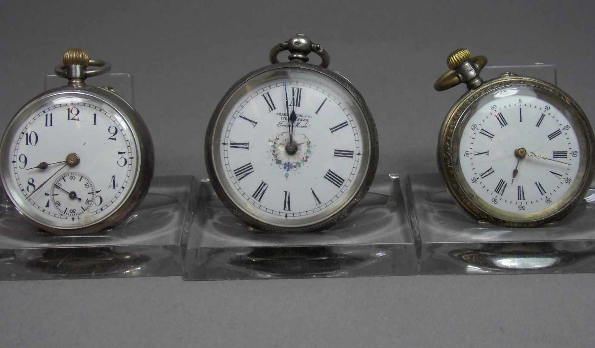 KONVOLUT VON 6 DAMEN-TASCHENUHREN / pocket watches, um 1900, alle Uhren mit Silbergehäuse (insg. 172 - Image 2 of 7