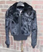 PELZ-BOMBERJACKE / BLOUSON MIT KRAGEN / mink fur bomber jacket, Größe 36 (S), schwarzer Nerz, an den