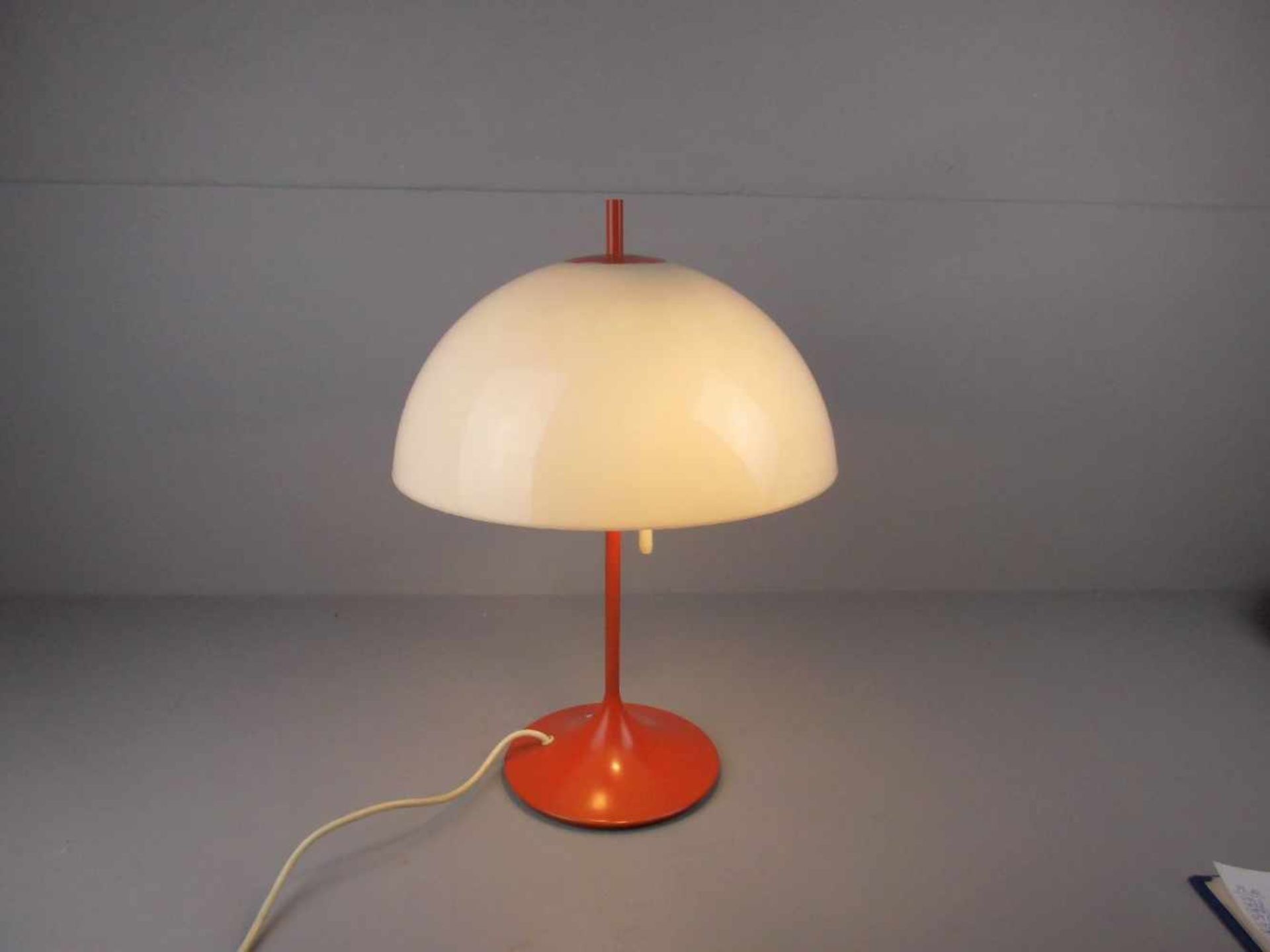 WILA "TULIP" TISCHLAMPE / TISCHLEUCHTE, 1960er / 1970er Jahre, Plexiglas und orangerot gefasstes - Image 3 of 4