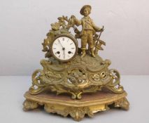 KAMINUHR / TISCHUHR / fire place clock, Historismus, durchbrochenes und bronziertes Gehäuse aus