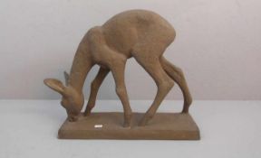 BACH, ELSE (Heidelberg 1899-1951 Pforzheim), Keramikfigur "Reh", Karlsruher Majolika, Modell-Nr.