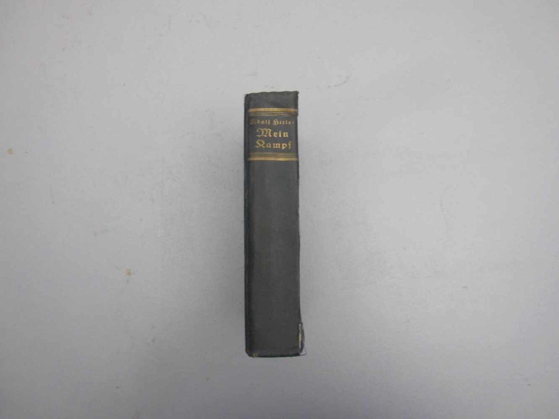 HITLER, ADOLF: "Mein Kampf", "Zwei Bände in einem Band. Ungekürzte Ausgabe. Erster Band: Eine - Image 2 of 2