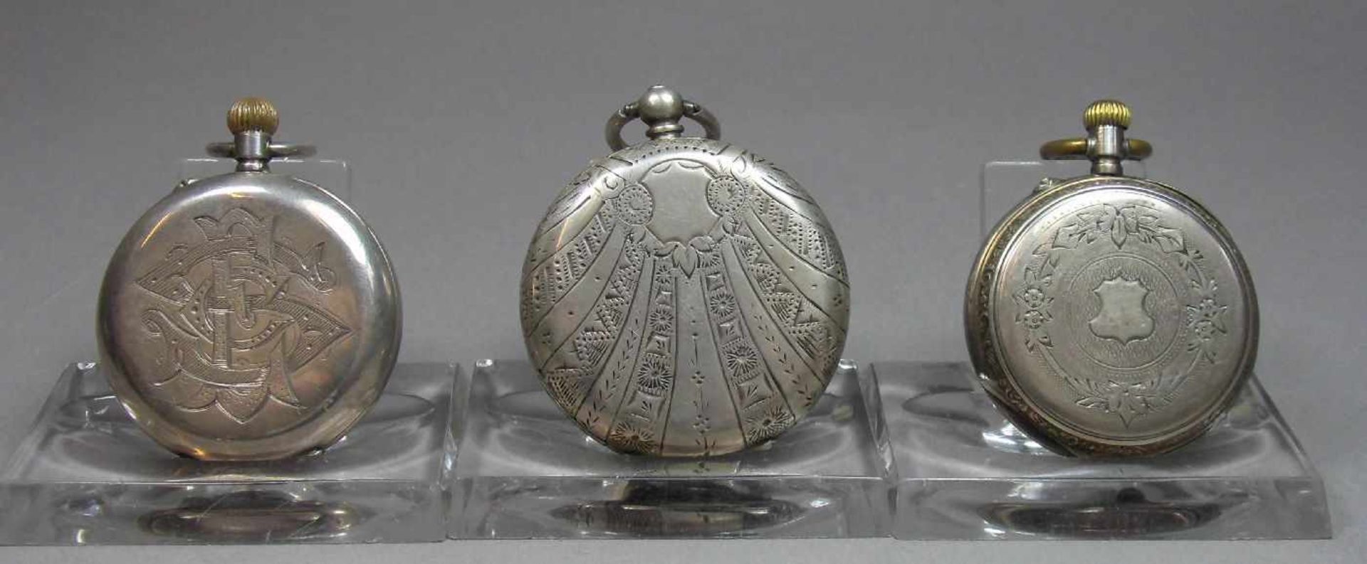 KONVOLUT VON 6 DAMEN-TASCHENUHREN / pocket watches, um 1900, alle Uhren mit Silbergehäuse (insg. 172 - Image 3 of 7