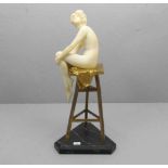 MARCUSE, RUDOLF (gelegentlich auch Markuse; Berlin 1878- ca. 1930), Skulptur: "Das Modell -