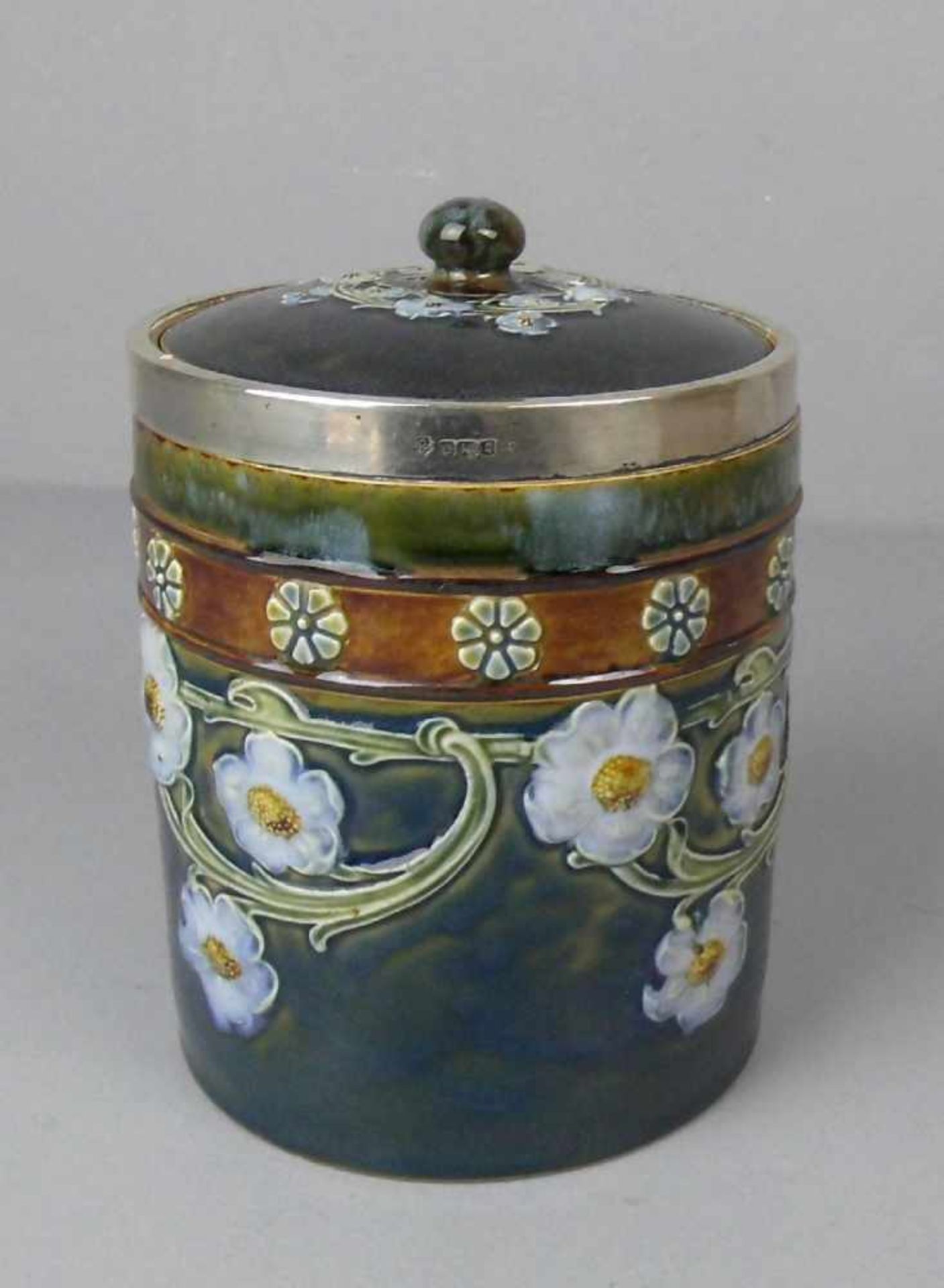 JUGENDSTIL DECKELDOSE / BISKUITDOSE / BONBONIERE / art nouveau box, Keramik mit Silbermontur, - Bild 2 aus 6