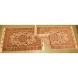 PAAR ORIENTTEPPICHE / SEIDENTEPPICHE / BRÜCKEN / pair of silk rugs, Materialmix (Seide und
