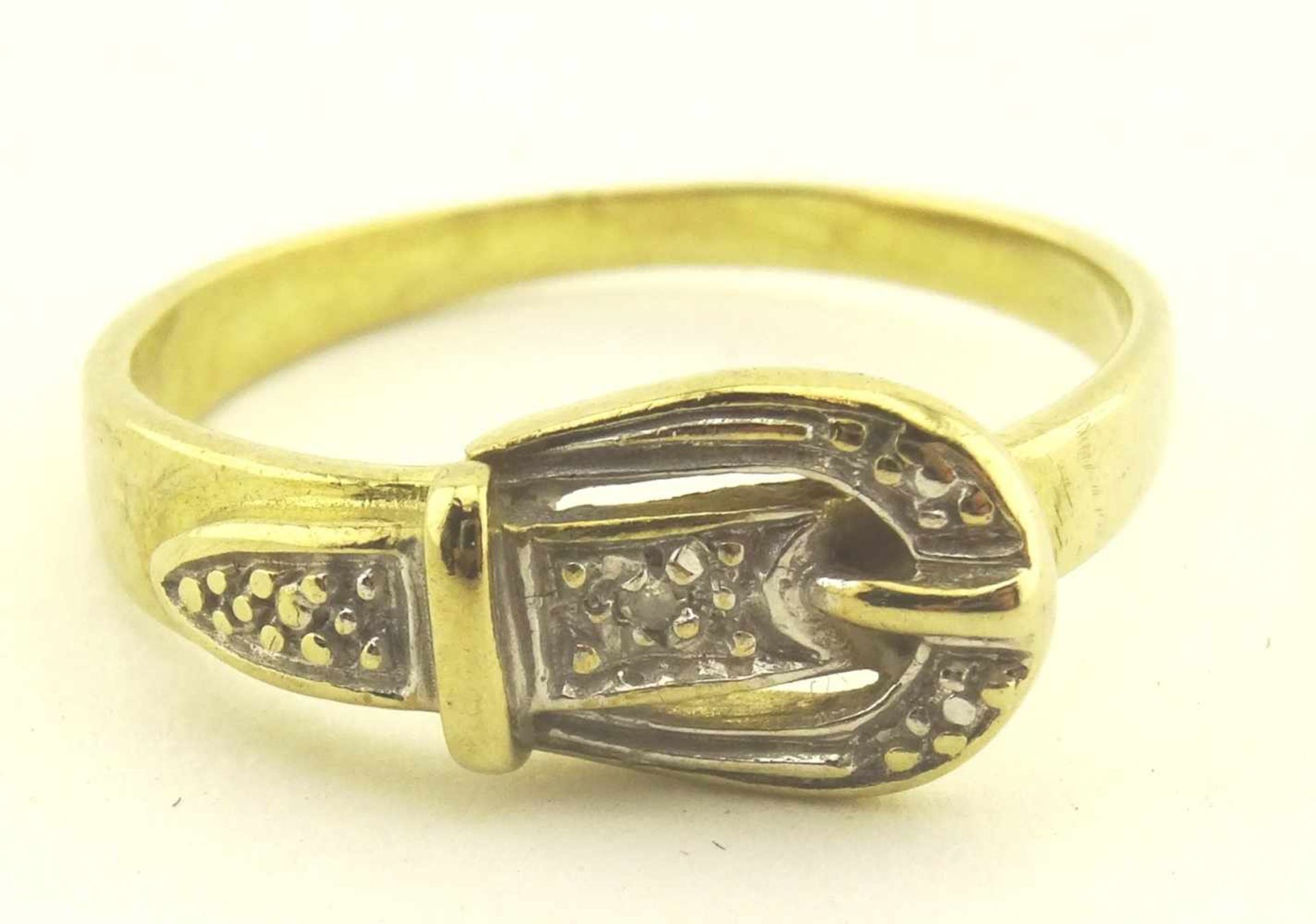 Damenring 333 Gold Diamant in Form einer Schnalle, RG 50, Gewicht ges. ca. 1,7g