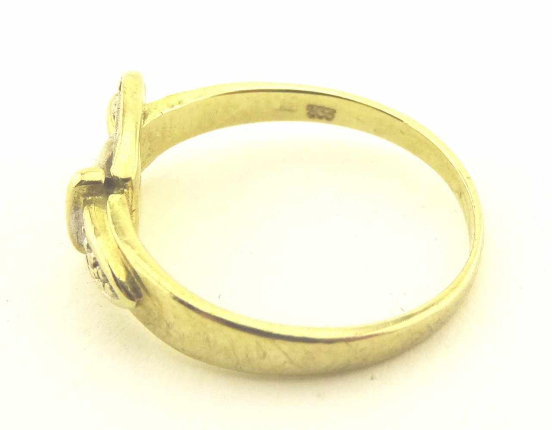 Damenring 333 Gold Diamant in Form einer Schnalle, RG 50, Gewicht ges. ca. 1,7g - Bild 3 aus 3