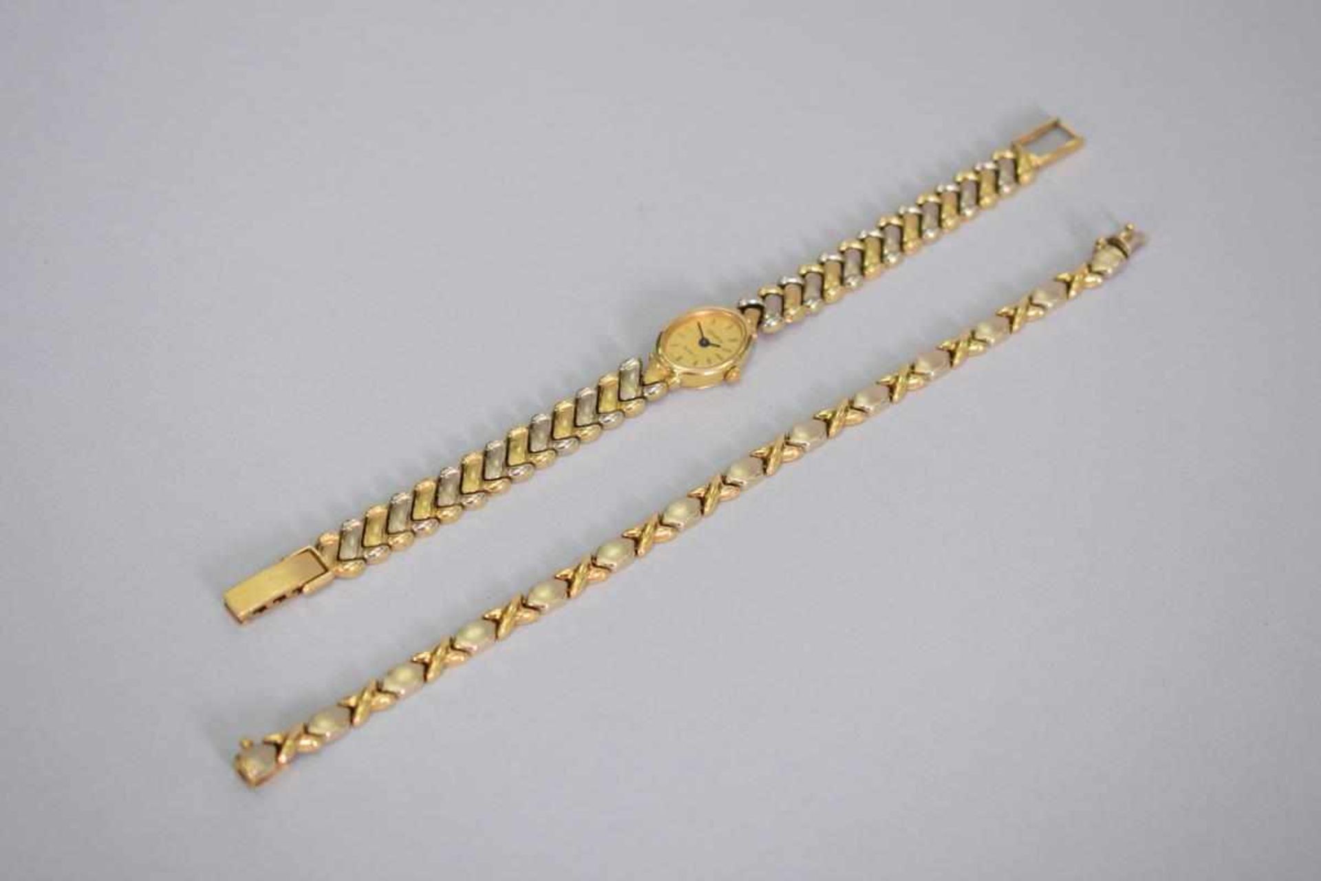 Konvolut Goldschmuck 750 & 585 ca. 27,5 gr.Material: 750 Gold Armband ca. 10 gr.Maße: 18,5 cm x 0, - Bild 2 aus 2
