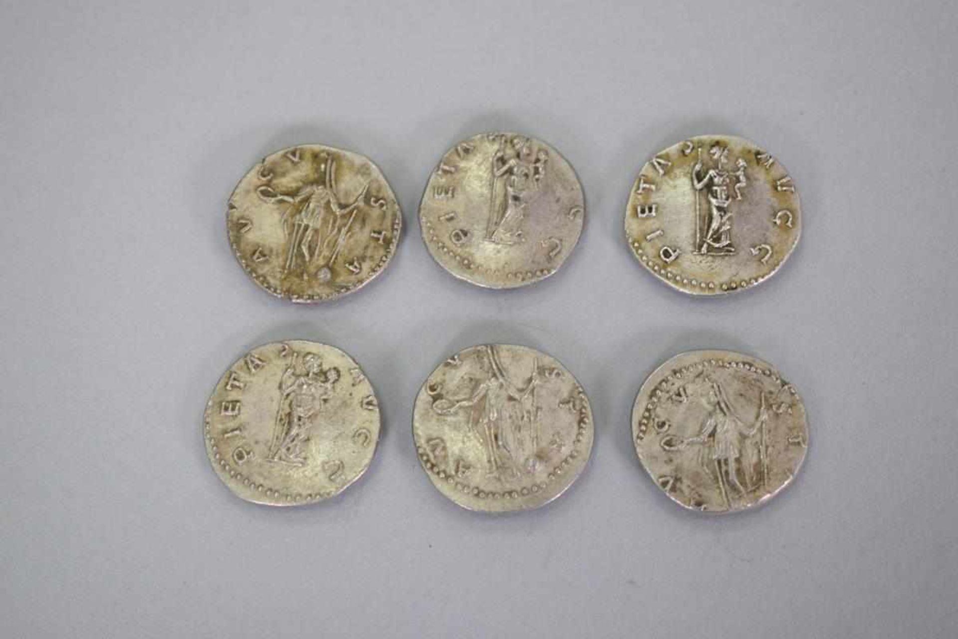 Konvolut 6 Münzen Silber ca. 21,3 g6 Münzen Römische Denare, Silber, Totalgewicht: 21,3 g - Bild 2 aus 2