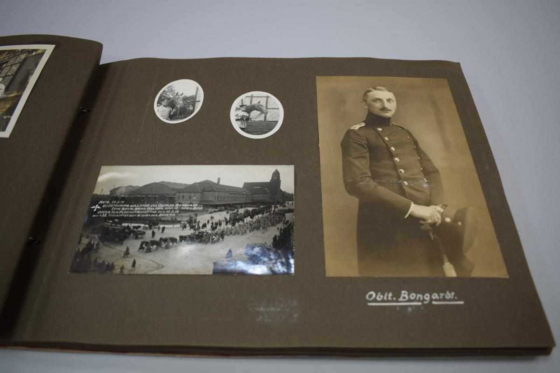 Nachlass: General Alfred Haubold, Fotoalbum Haubold in jungen Jahren Hochzeit, Hindenburg 286 - Bild 13 aus 27