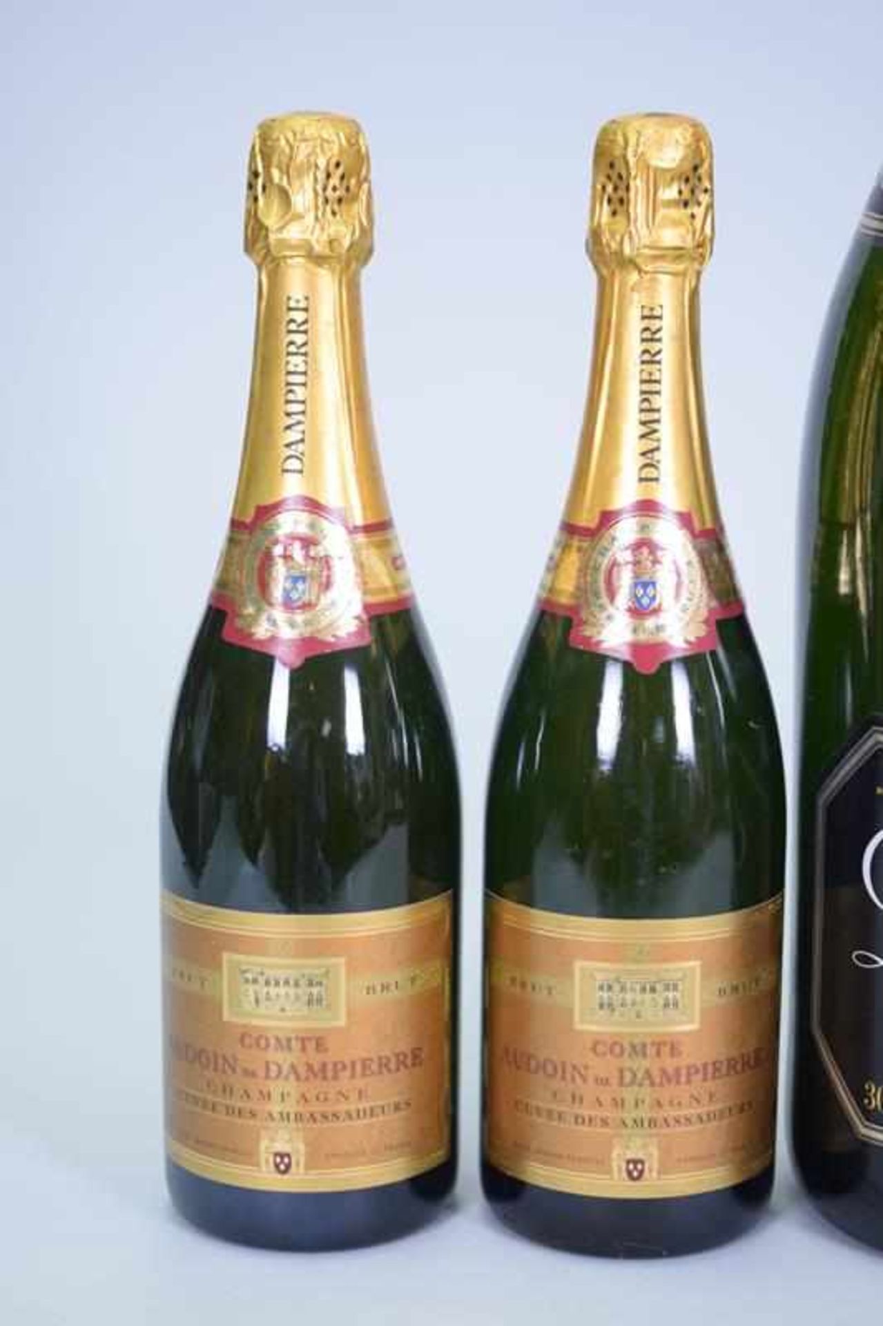 Konvolut Champagner 5 Flaschen Dampierre, Lanson, Crémant de Limoux1) 3 Flaschen Cuvée de - Bild 2 aus 5