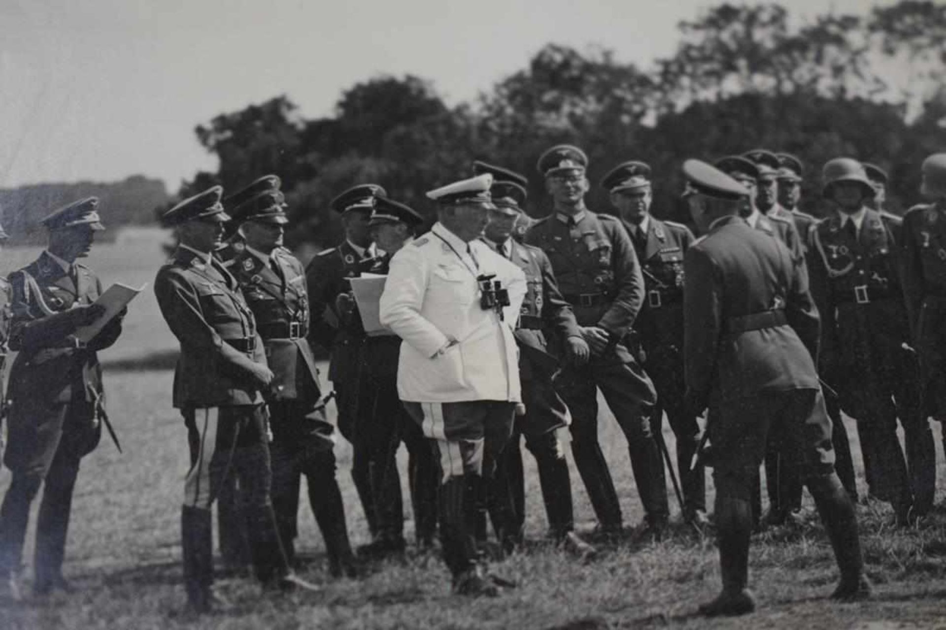 Nachlass: General Alfred Haubold, Fotoalbum 2. Weltkrieg u.a. Adolf Hitler, Mussolini etc. 292 - Bild 3 aus 25