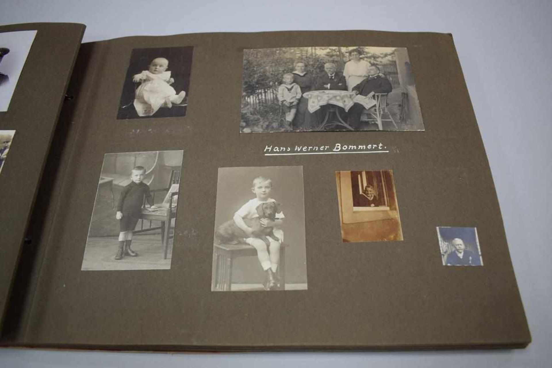 Nachlass: General Alfred Haubold, Fotoalbum Haubold in jungen Jahren Hochzeit, Hindenburg 286 - Bild 7 aus 27
