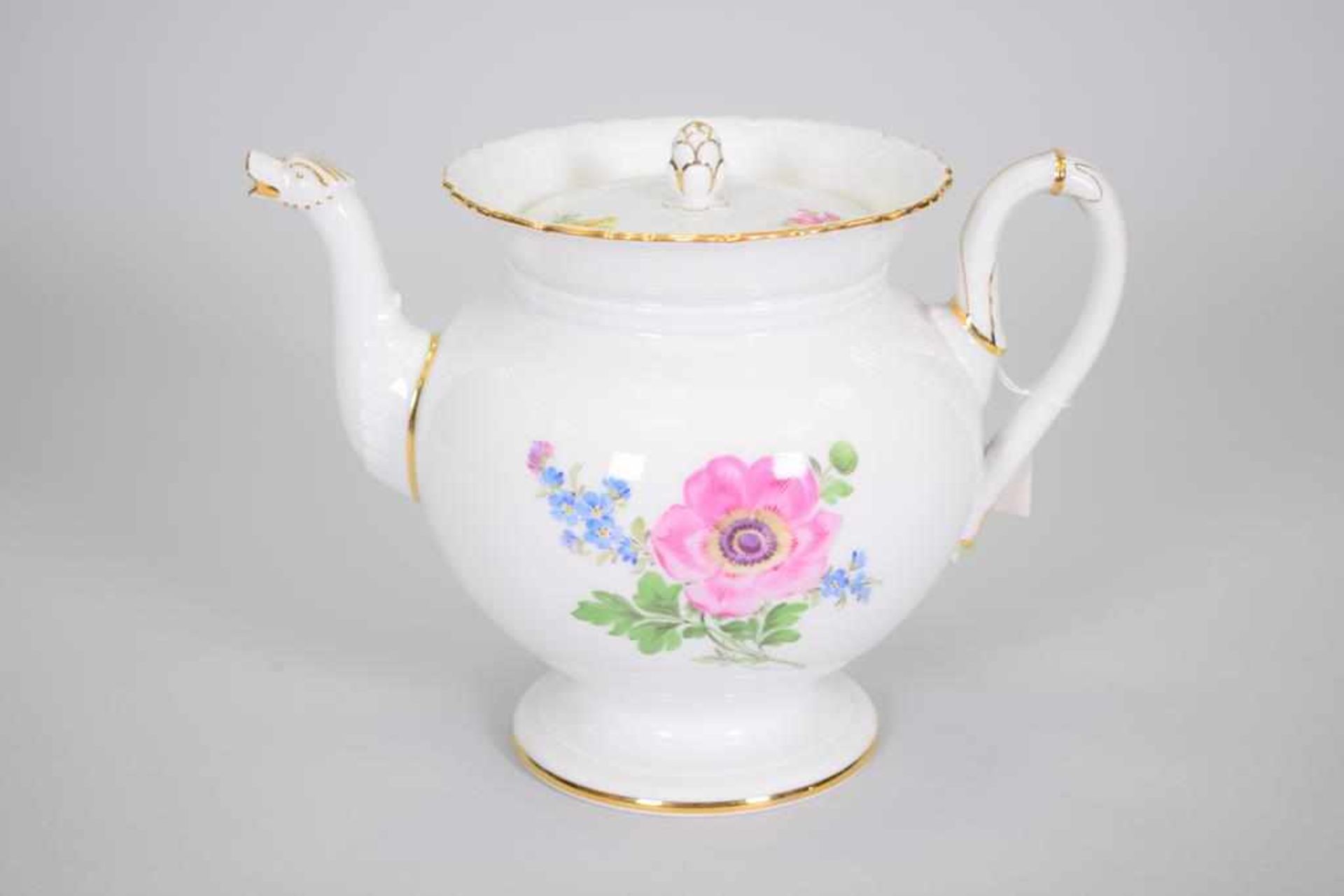 Meissen Teekanne Bunte Blume mit GoldrandPorzellanmanufaktur Meissen, Bunte Blume mit Goldrand, 2.