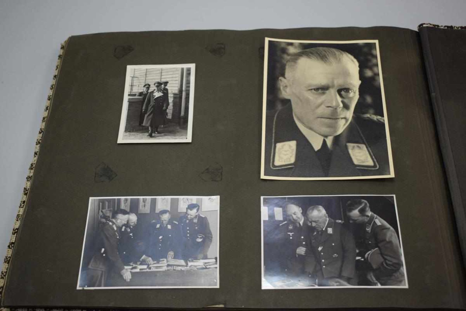 Nachlass: General Alfred Haubold, Fotoalbum 2. Weltkrieg u.a. Adolf Hitler, Mussolini etc. 292 - Bild 25 aus 25