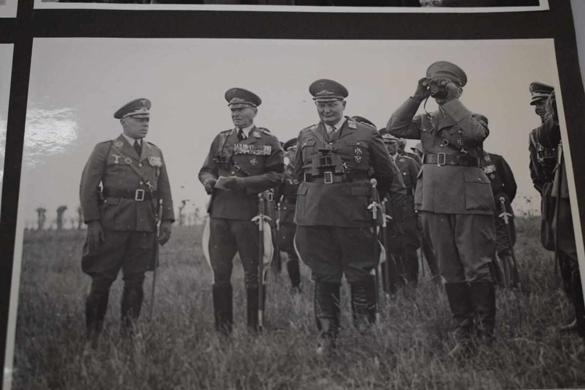 Nachlass: General Alfred Haubold, Fotoalbum 2. Weltkrieg u.a. Adolf Hitler, Mussolini etc. 292 - Bild 11 aus 25