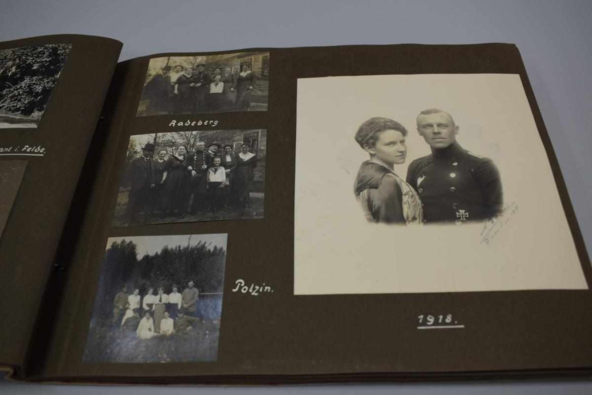 Nachlass: General Alfred Haubold, Fotoalbum Haubold in jungen Jahren Hochzeit, Hindenburg 286 - Bild 15 aus 27
