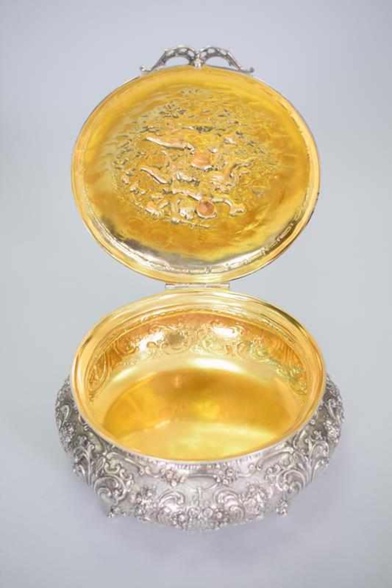 Große Silberdose mit Putti800 Silber, innen vergoldet, feine Handarbeit, Gewicht: 888 g, Maße: - Bild 4 aus 5