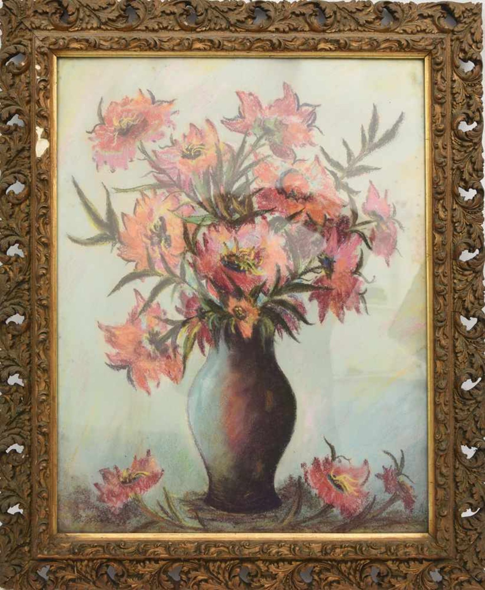 UNBEKANNTER KÜNSTLER,"Blumenstrauß in der Vase", Pastellreide auf Papier, hinter Glas gerahmt,