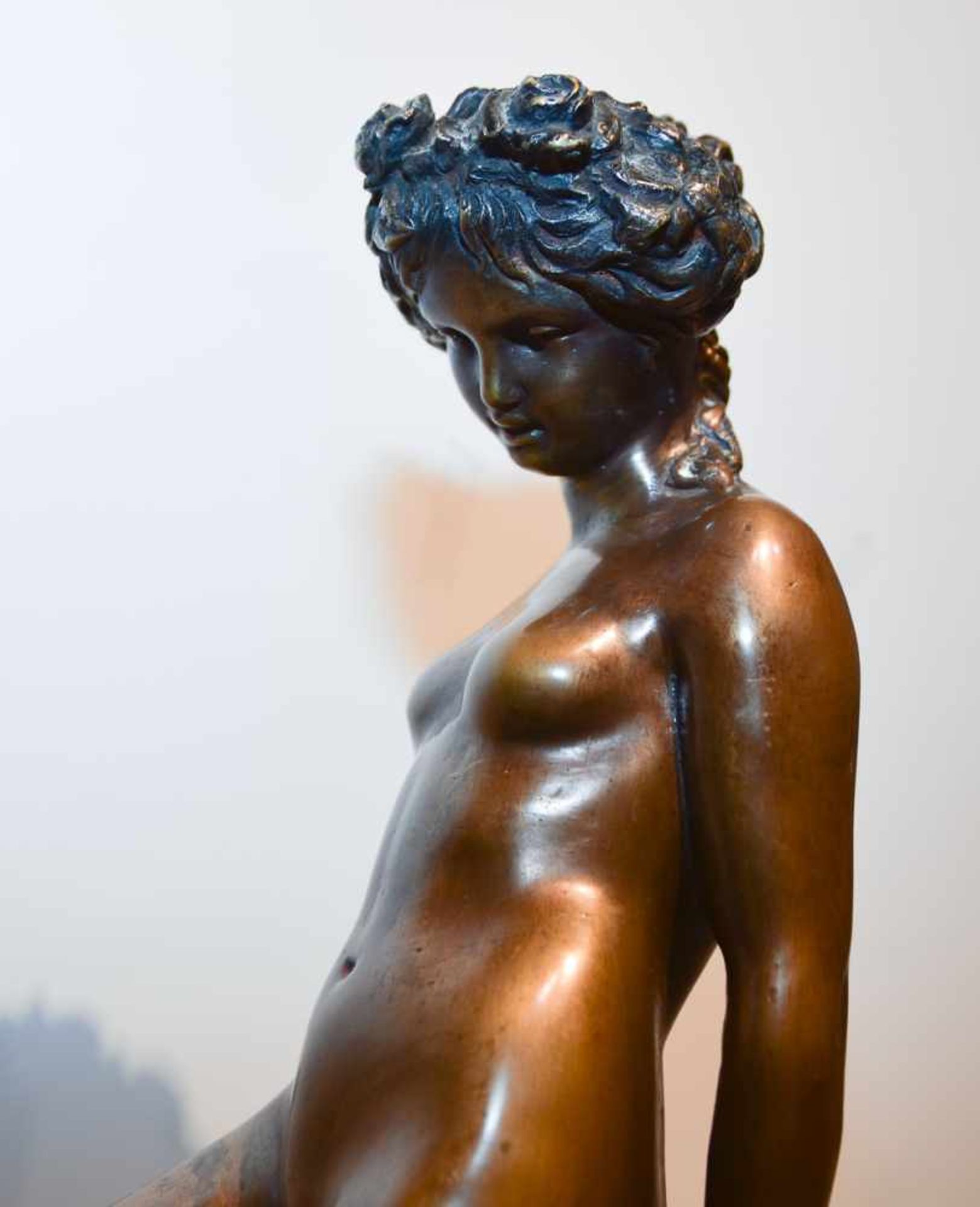 "WEIBLICHER AKT", Bronze ziseliert und patiniert, 20. Jahrhundert Bronzefigur einer nackten jungen - Bild 9 aus 9