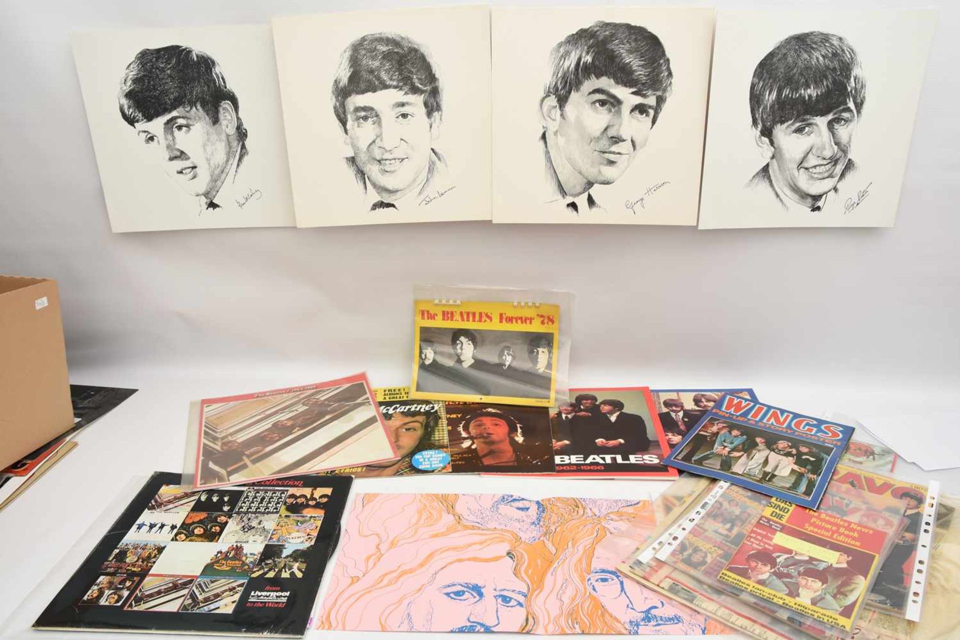 THE BEATLES- BOXSETS/COLLECTIBLES: Fan-Printmedien, Zeitschriften, Sammlerhefte, UK/USA/BRD/Japan,