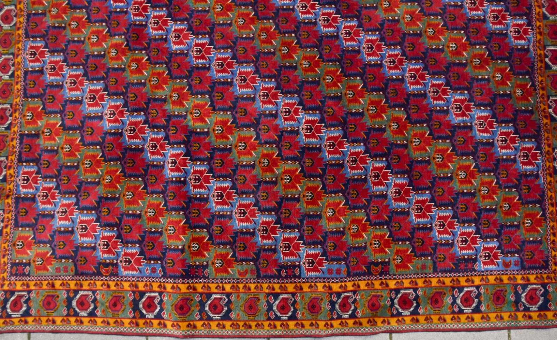 TEPPICH 3, Seide/Wolle, Turkmenistan Mitte 20. Jahrhundert Maße: 285 x 185 cm. Sehr guter - Image 6 of 7