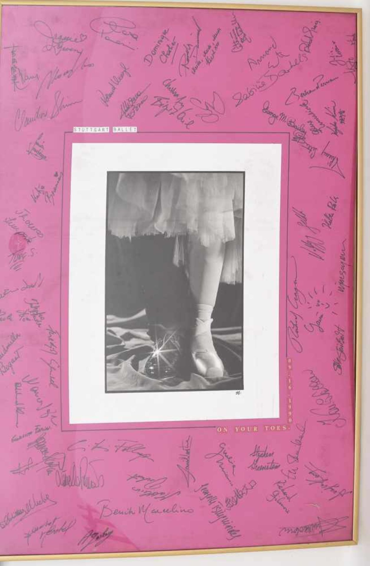 AUTOGRAMM-BILD "STUTTGART BALLET", hinter Glas gerahmt, signiert,1990 Mit zahlreichen Autogrammen - Bild 3 aus 6