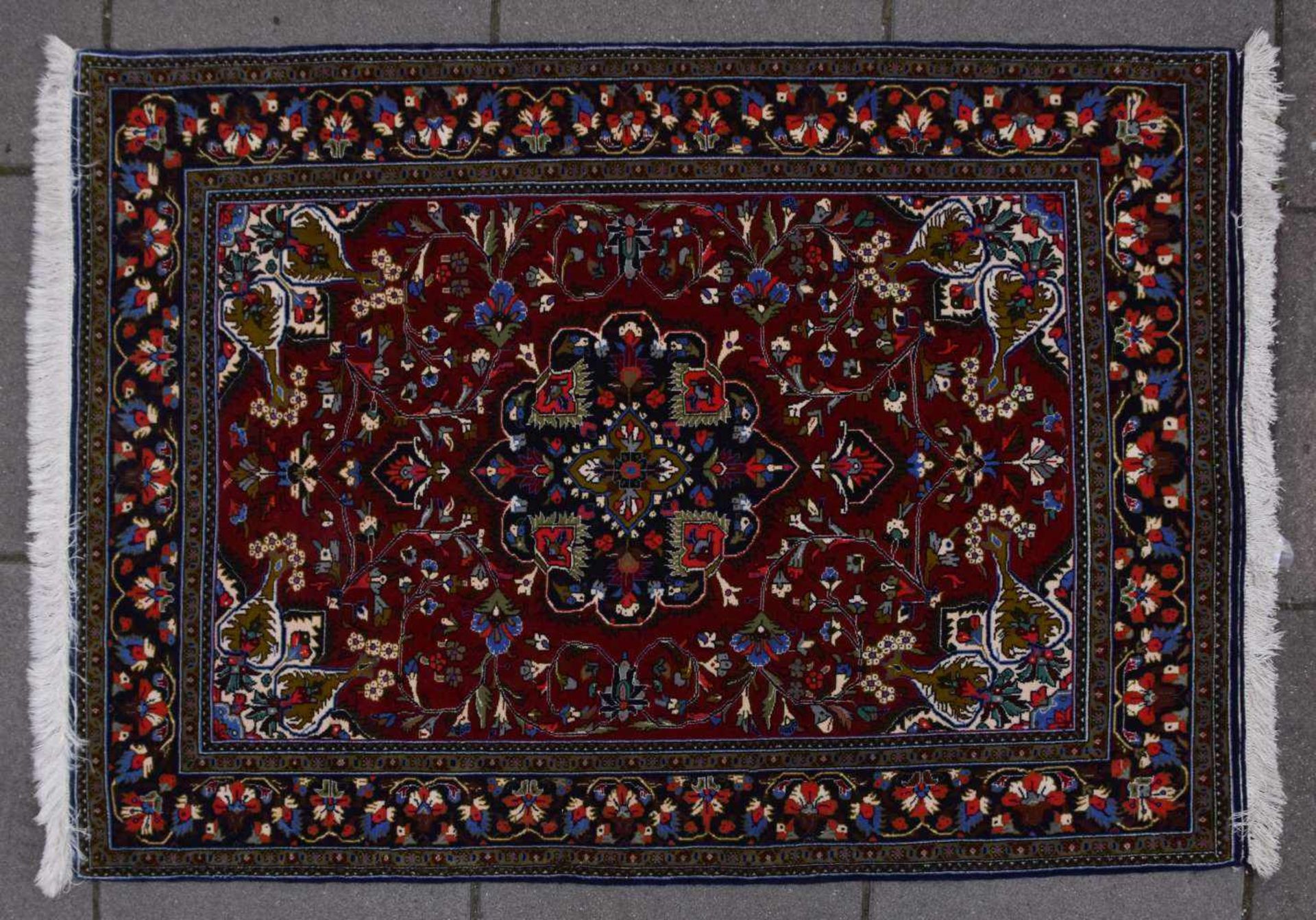 GHOM, Kaschmir, Seide, Iran 20. Jahrhundert Maße: 150 x 106 cm.