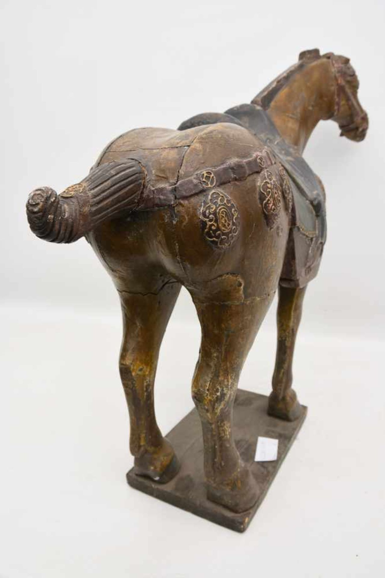 TANG-PFERD, bemaltes Holz, China 19. Jahrhundert Hölzernes bemaltes Tang-Pferd. Höhe: 53 cm, - Image 10 of 10