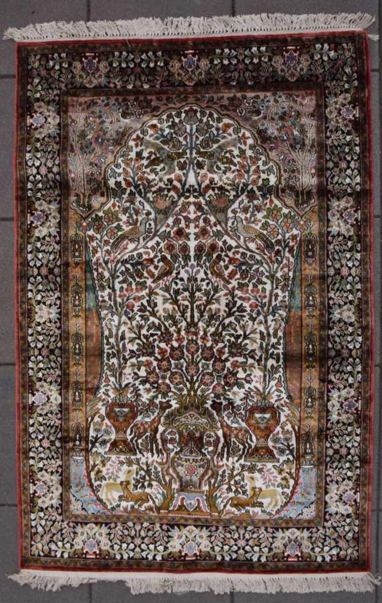 TEPPICH 3, Kaschmir, Seide/Baumwolle, Orient 20. Jahrhundert Maße: 120 x 190 cm. Guter