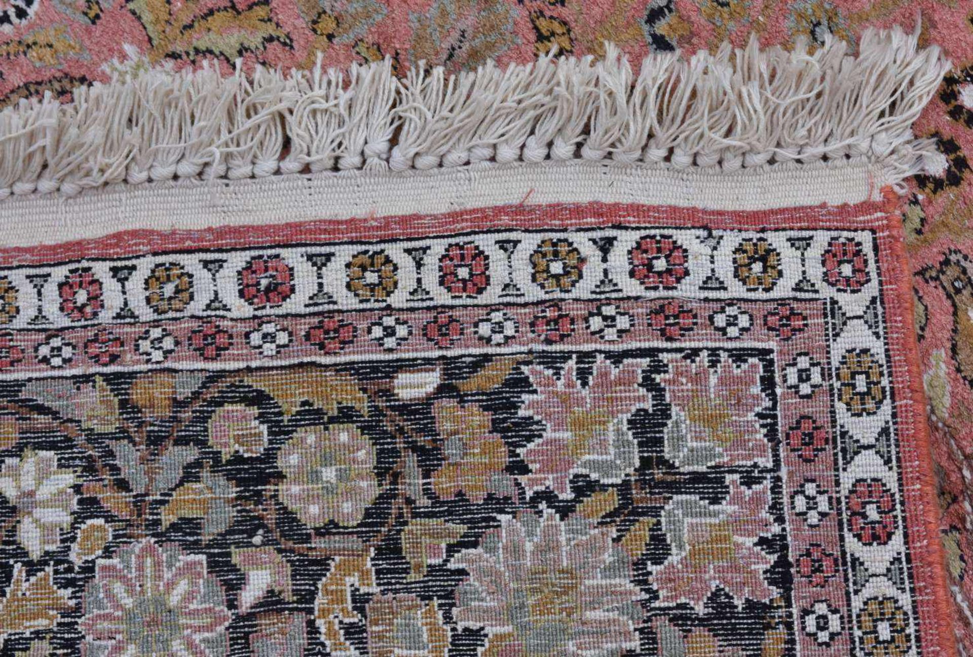 TEPPICH 16, Kaschmir, Seide/Baumwolle, Orient 20. Jahrhundert Maße: 121 x 182 cm. Guter - Image 3 of 3