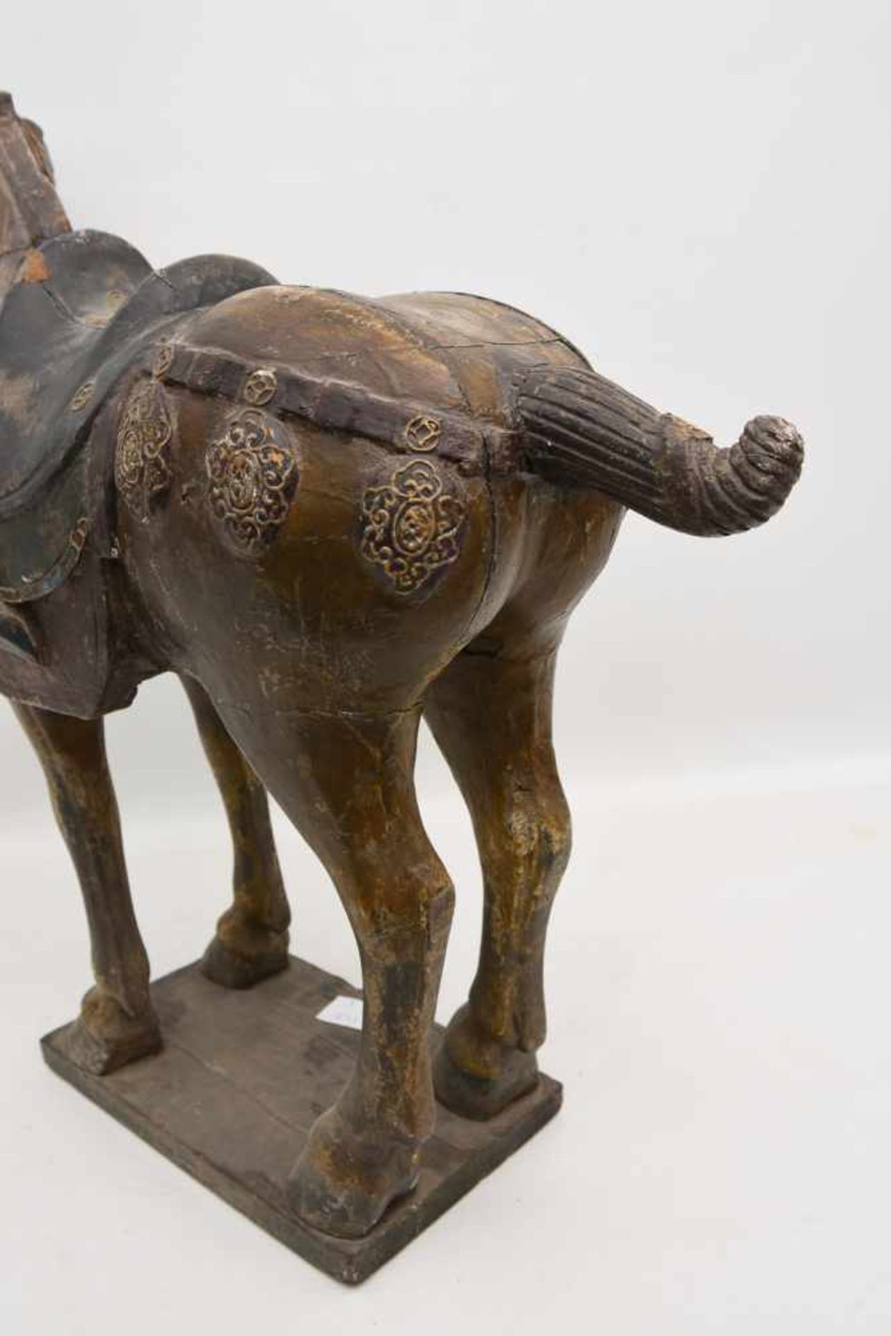 TANG-PFERD, bemaltes Holz, China 19. Jahrhundert Hölzernes bemaltes Tang-Pferd. Höhe: 53 cm, - Image 9 of 10