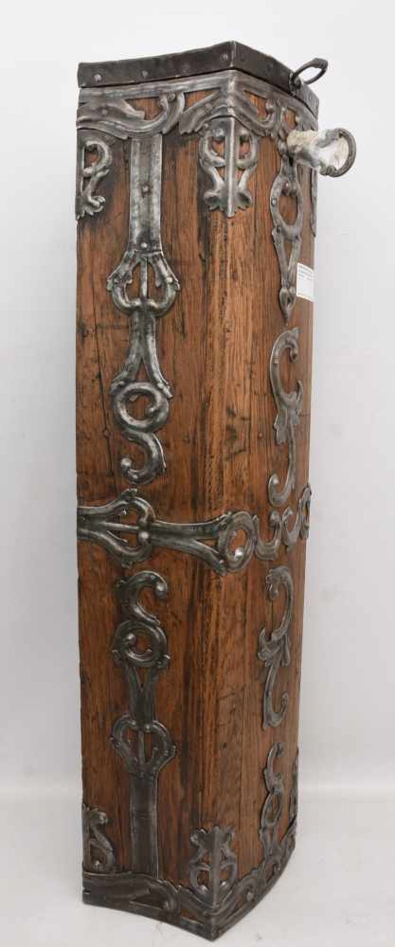 OPFERSTOCK AUS DEM 18. JH, Restauriert und in gutem Zustand, Schlüssel liegt bei. 106,5 x 30 cm. - Image 4 of 9