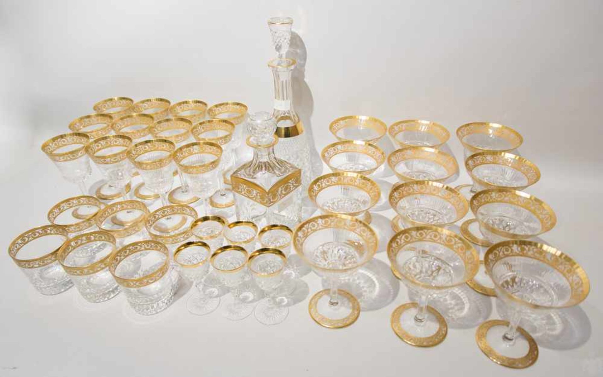 SAINT LOUIS, Exklusive Kristalgläser der Serie "Thistle Gold", Frankreich, 20. Jh.In einem Guten - Bild 2 aus 26