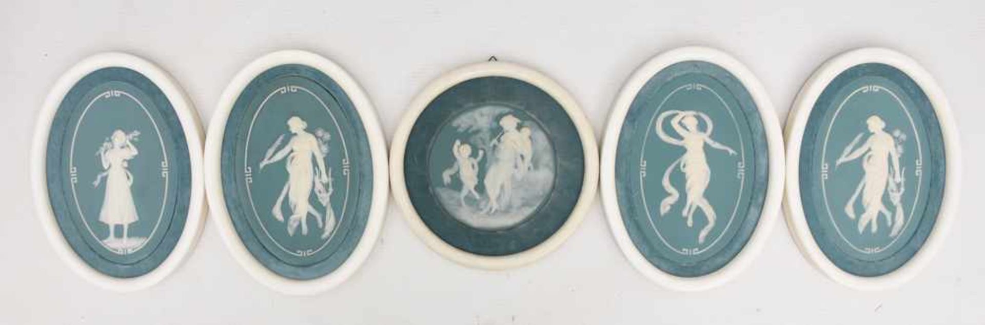 KONV. VON CAMEO RELIEFS, Art Nouveau, 19./20. Jh.Alle gerahmt und auf einem Samtuntergrung