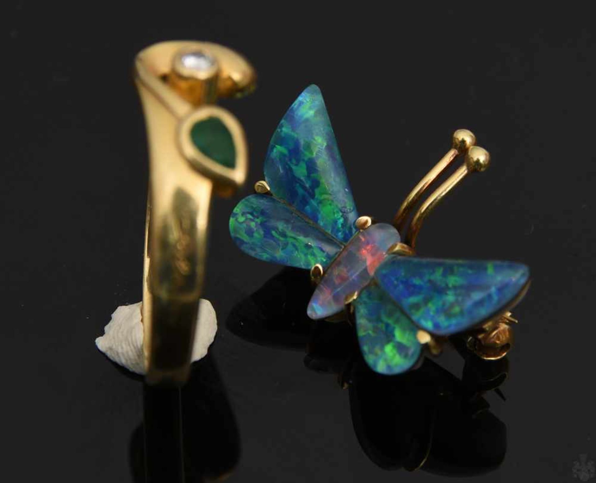 DAMENRING u.BROSCHE, Opal/Smaragd/Brilliant, 750/585er GelbgoldSet bestehend aus Ring mit Smaragd in - Image 7 of 7