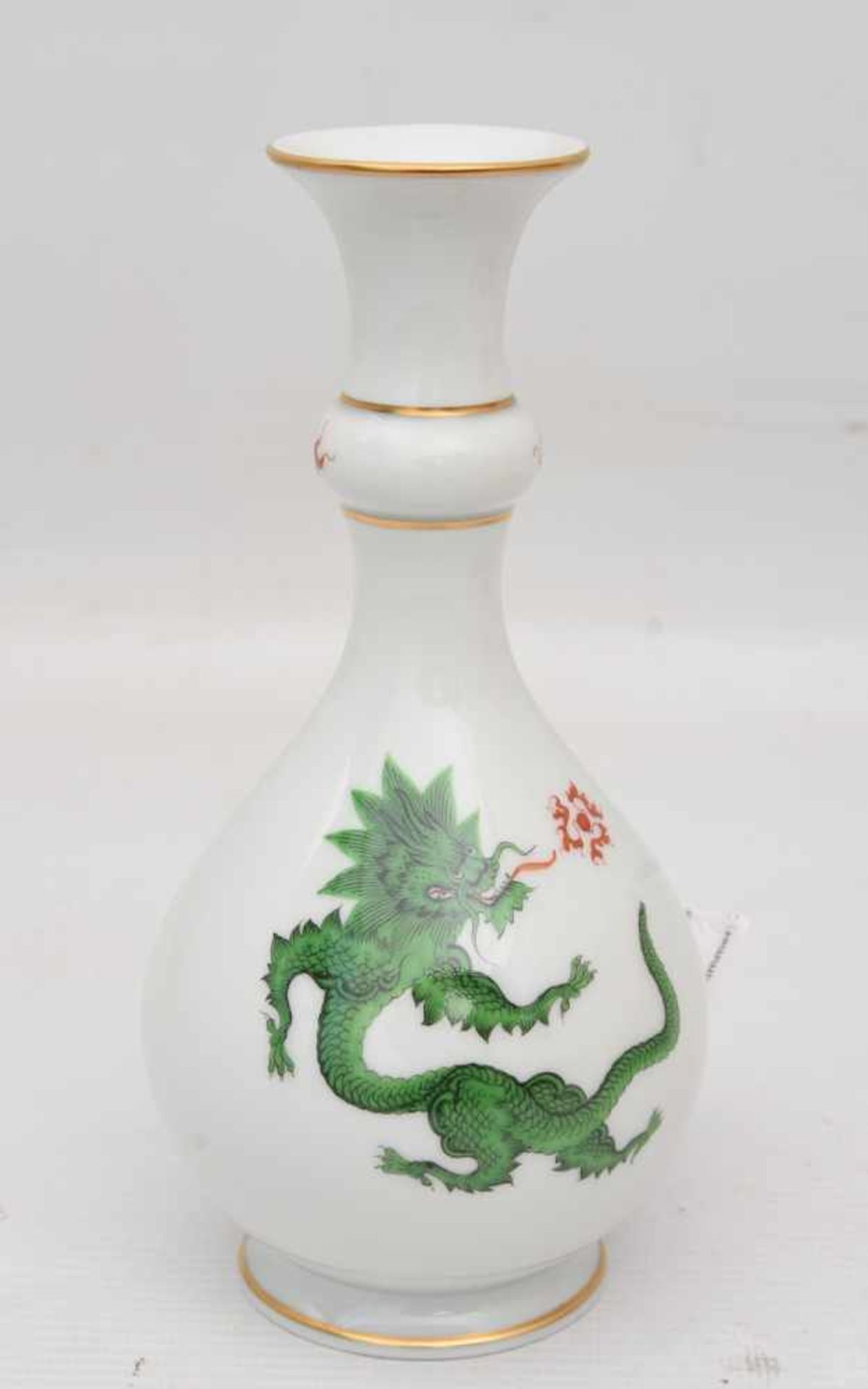 MEISSEN KONV., Vase und Schale grüner Hofdrache. Deutschland, 1989/1990.Die Vase mit Drachendekor - Image 2 of 8