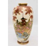 JAPANISCHE VASE IM SATSUMA STIL, Japan, wohl 19./20. JhSeht gut erhaltene Vase mit Landschaftsdekor.