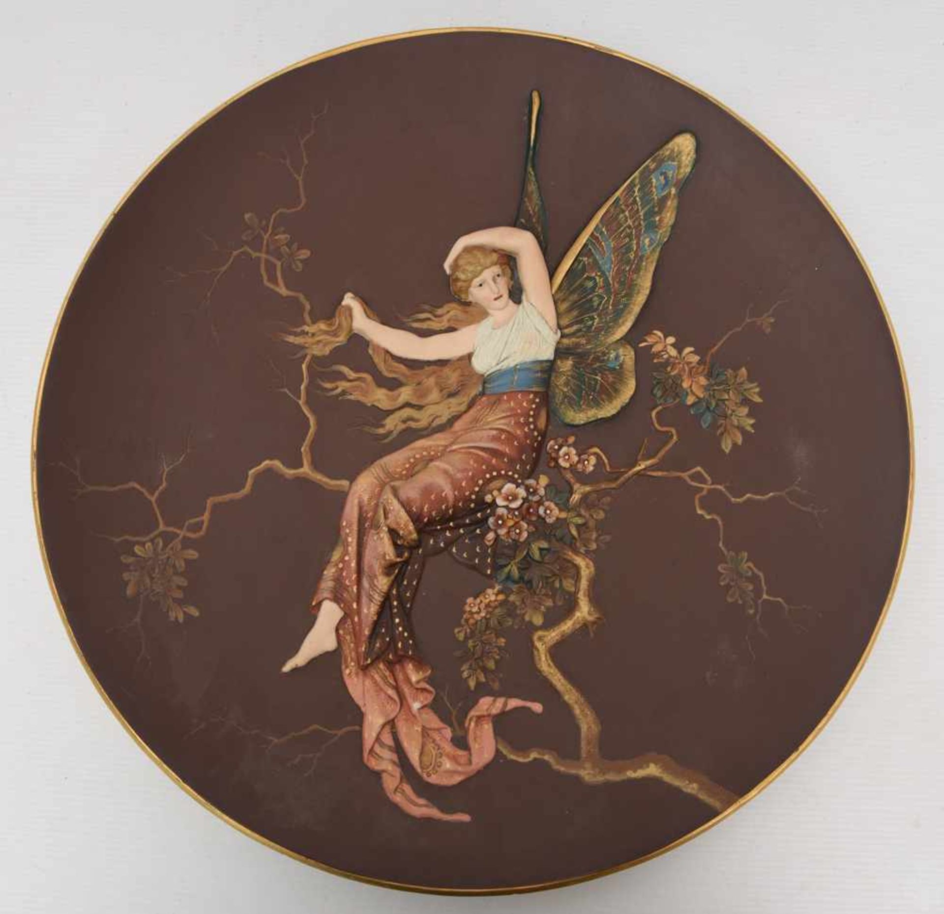 METTLACH, Jugendstil. No. 1617, Frau mit Schmetterlingsflügeln, elfenhaftes Wesen. Deutschland, um