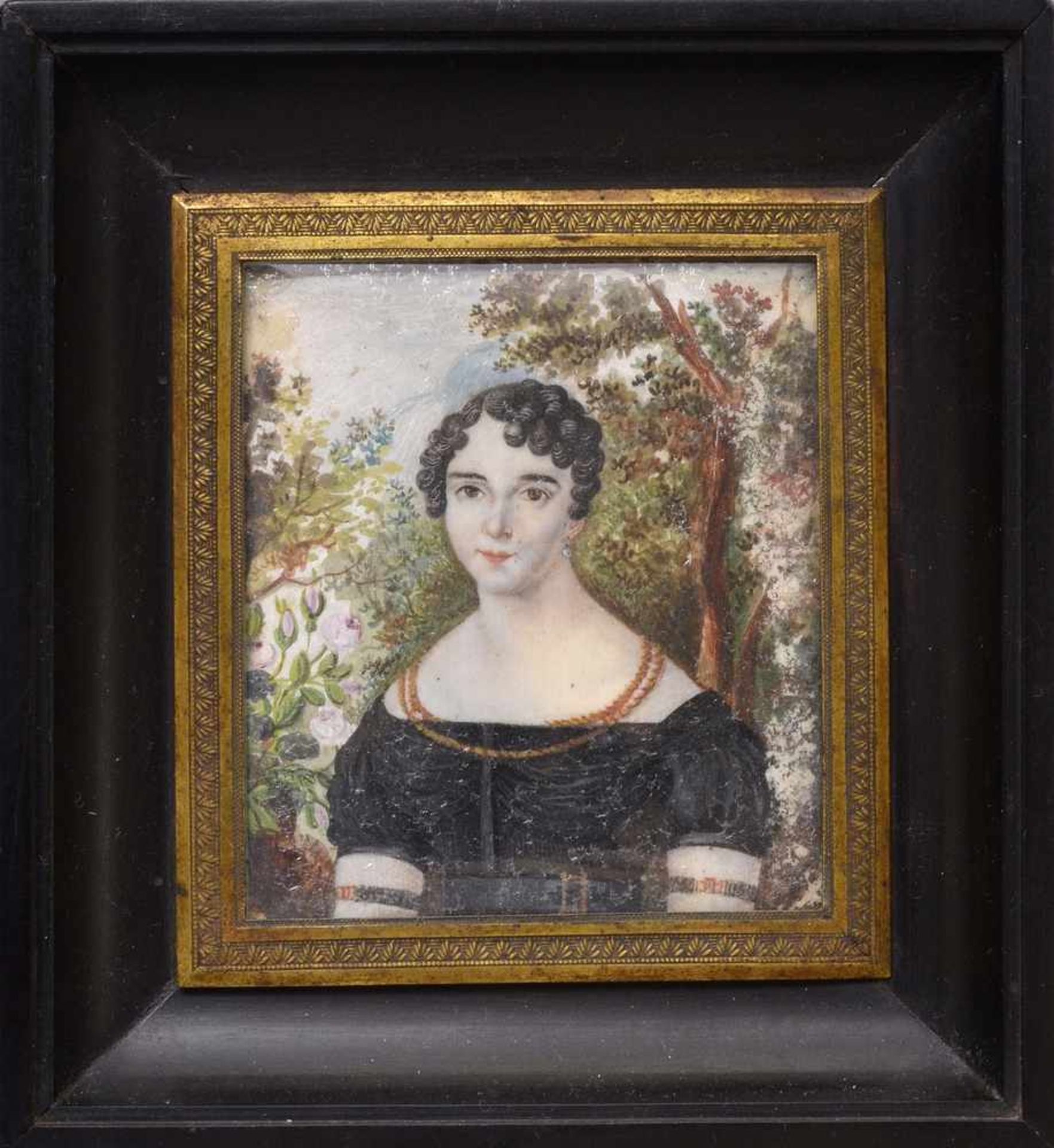 Miniatur "Dame in schwarzem Kleid vor Gartenlandschaft", Mitte 19.Jh., 11,5x10,5cm, berieben, Glas